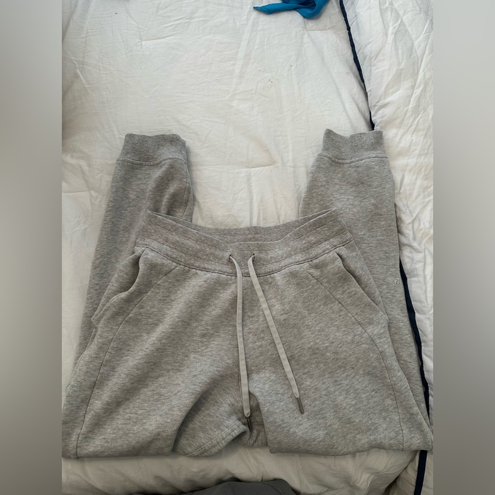 Lulu Sweatpants